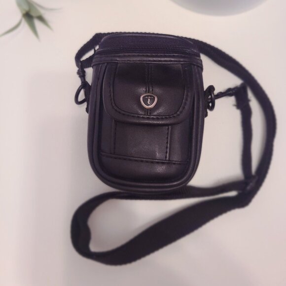 Icon Black Faux Leather Vintage Digital Camera Pouch - Picture 3 of 15